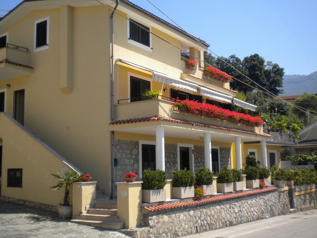 Bed & Breakfast Spigolatrice Сапри Екстериор снимка