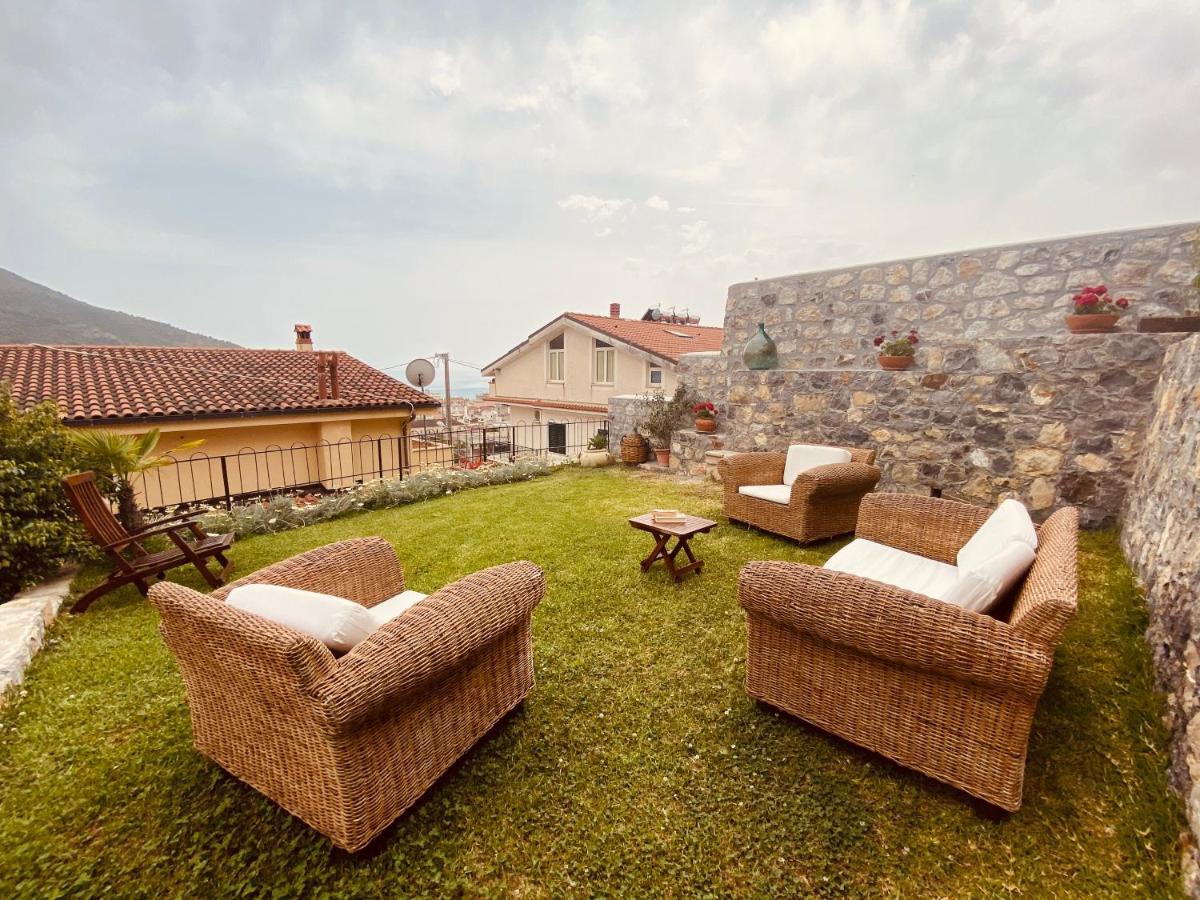 Bed & Breakfast Spigolatrice Сапри Екстериор снимка